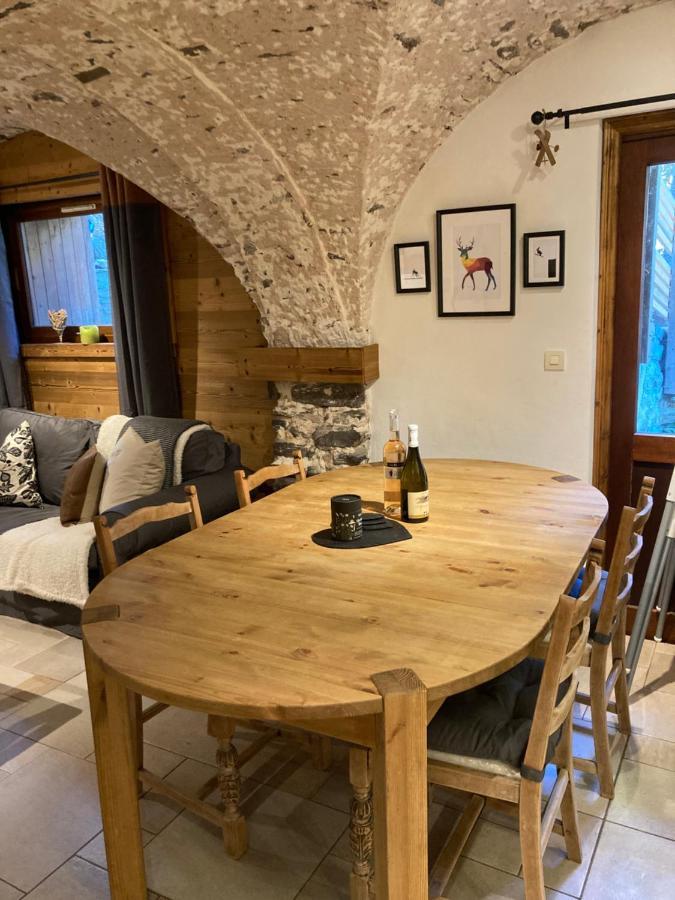 Two Bedroom Apartment La Voute, Chandon Near Meribel - Sleeps 4 Adults Or 2 Adults And 3 Children Les Allues 外观 照片